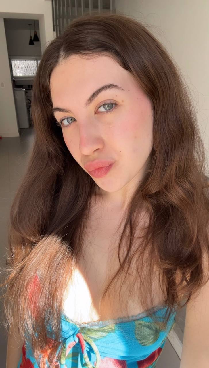 Nude girl Amber in Johor Baru