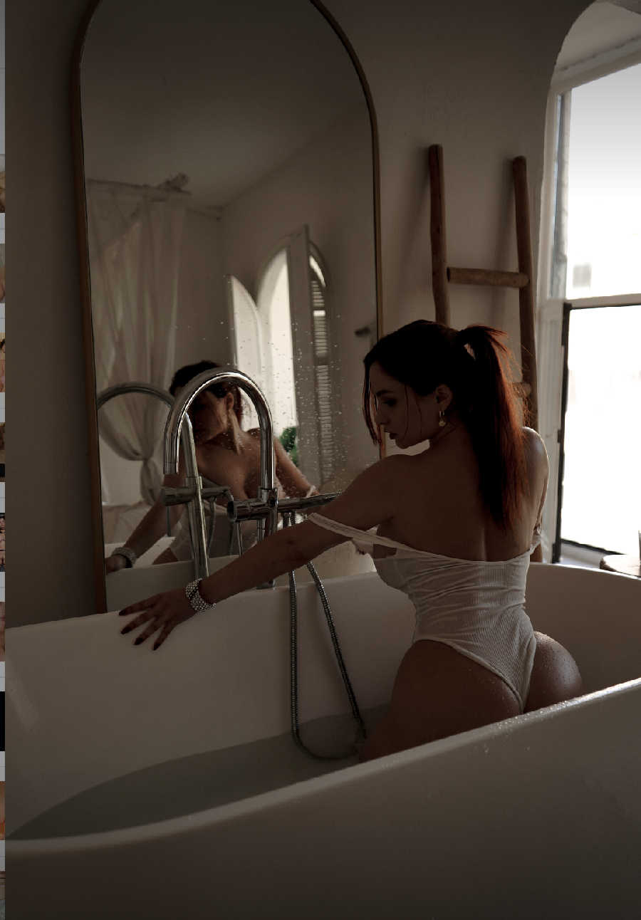 A playful frame from Miranda Faith nude — online in Johor Baru