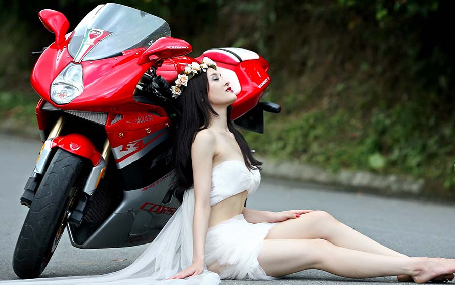 Beautiful girls and motorcycles in Johor Baru