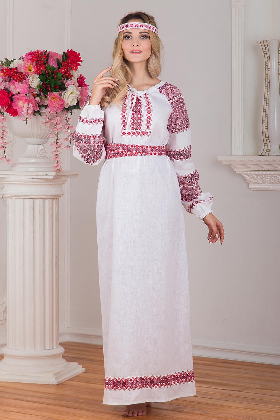 Women in Slavic costumes in Johor Baru