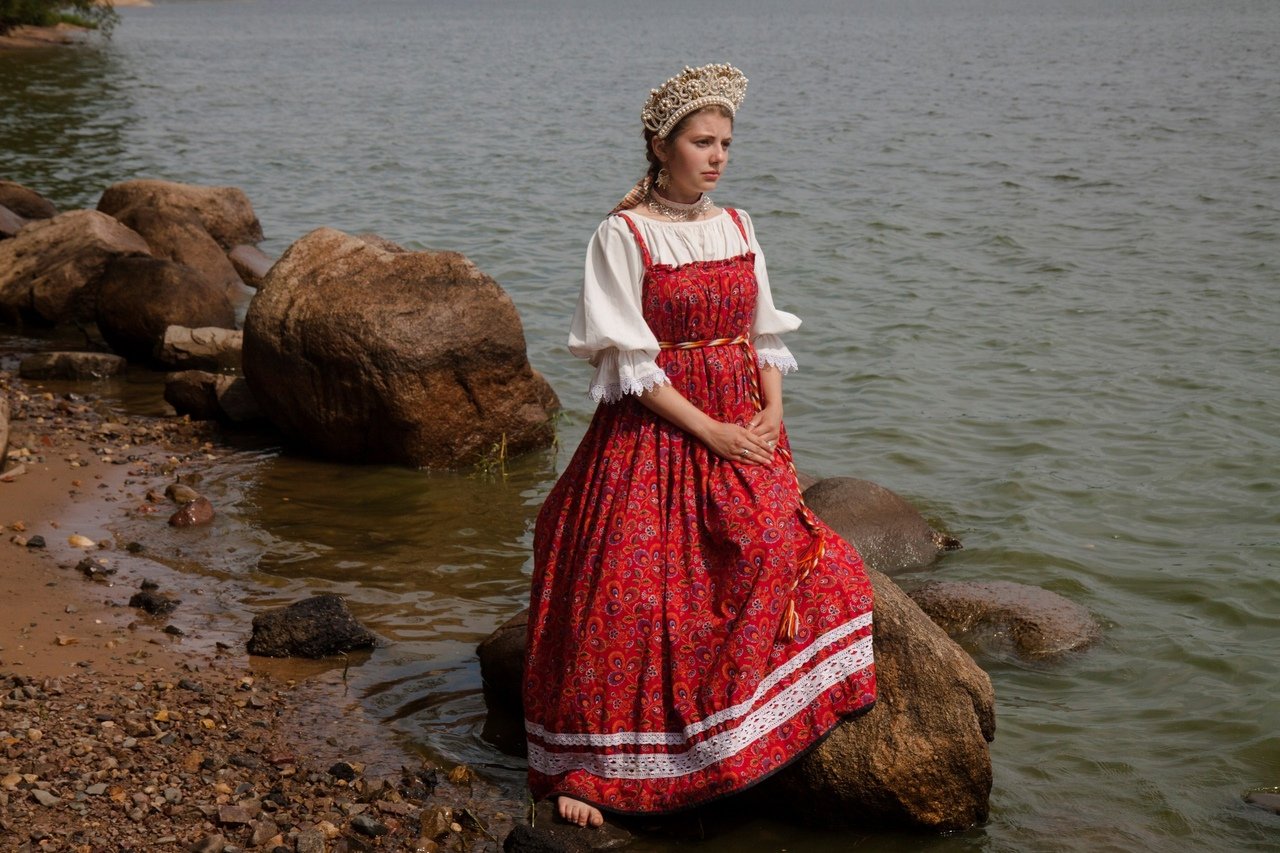 Women in Slavic costumes in Johor Baru