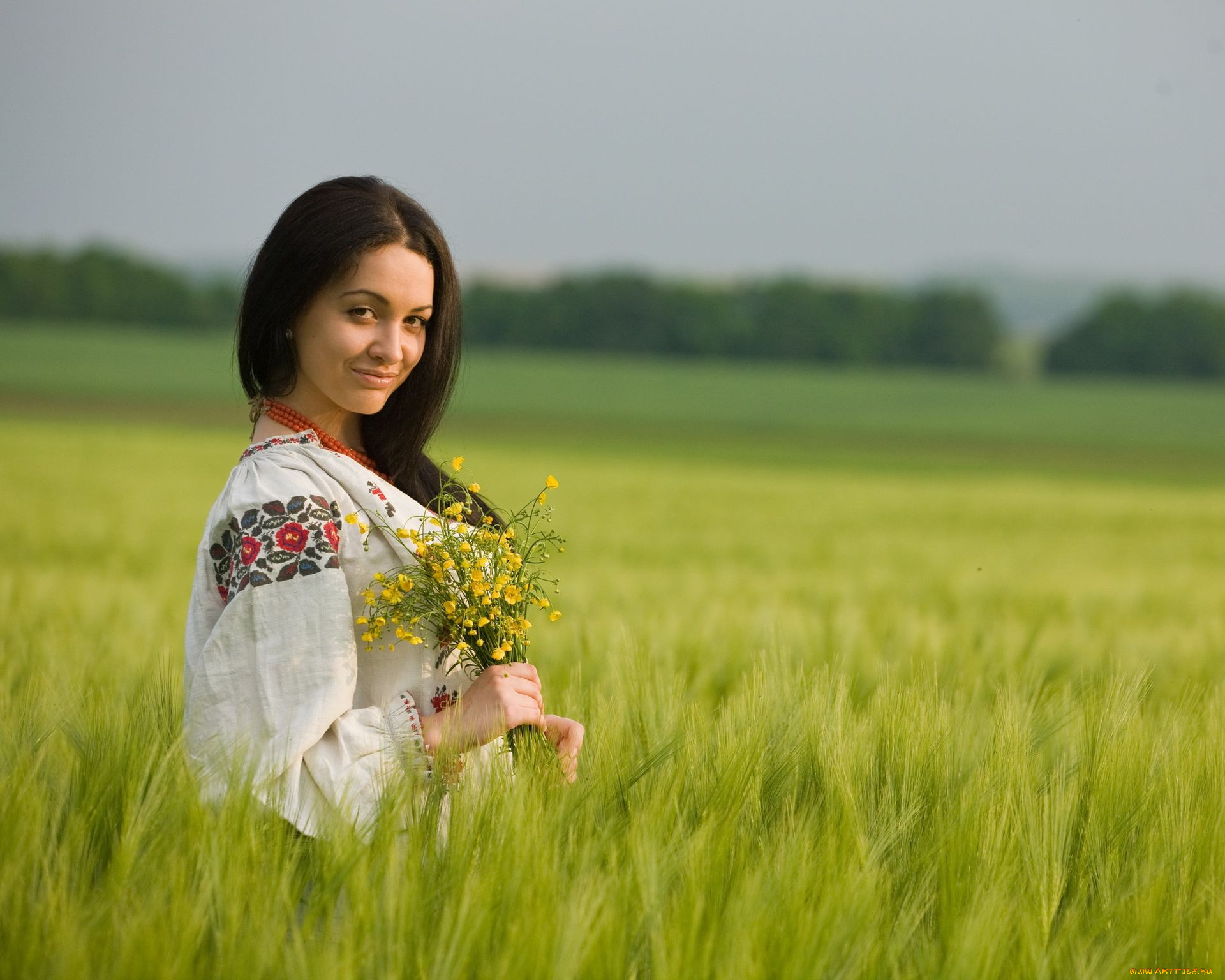 Women in Slavic costumes in Johor Baru