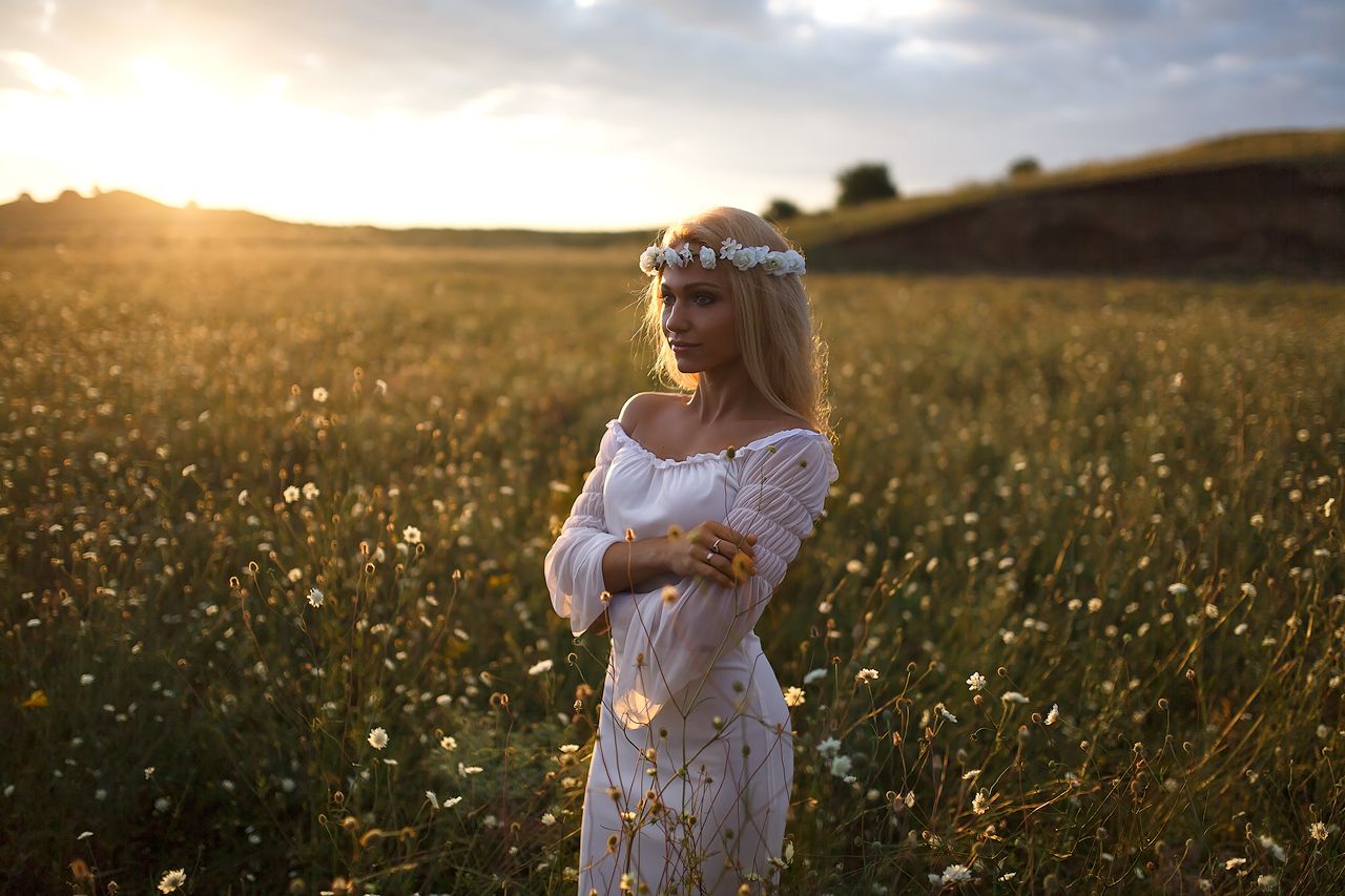Girls in Slavic costumes in Johor Baru