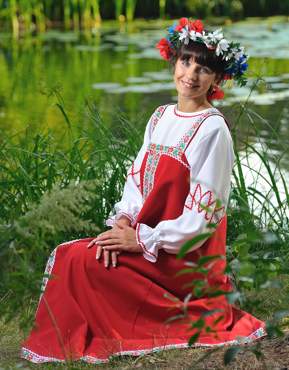 Beautiful girl Girls in Slavic costumes in Johor Baru